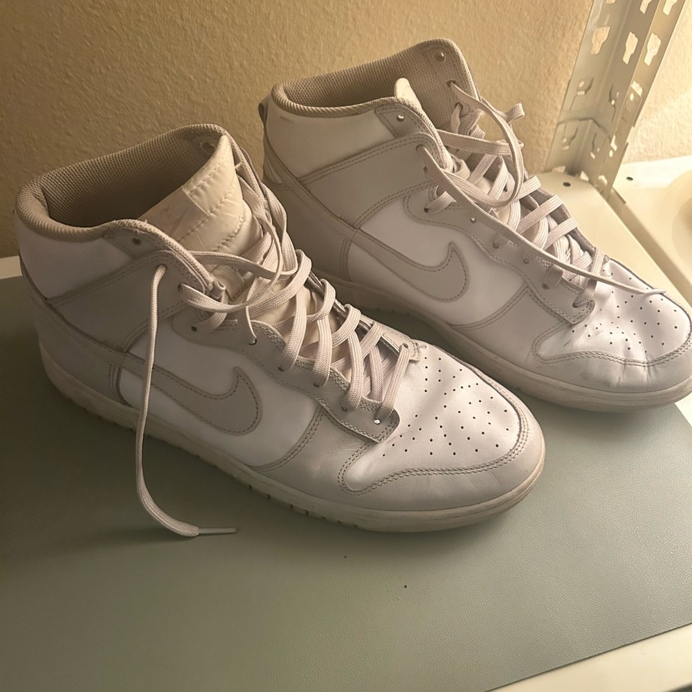 Nike White High-Top Sneakers Classic Design